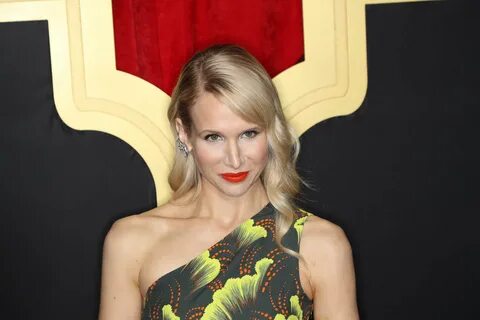 Lucy Punch - Actresses - Bellazon