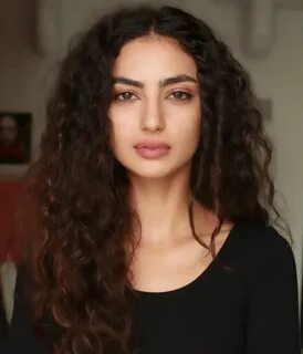 Medalion Rahimi - IMDb Curly hair styles, Hair inspiration, 
