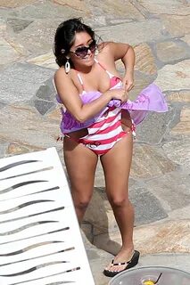 snooki-bikini-candids-in-hawai-14 GotCeleb