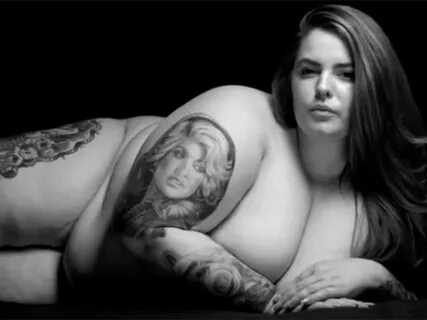 Tess Holliday poses nude and make-up free in a bid to 'destr