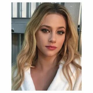 Riverdale' star Lili Reinhart on dealing with acne and her s