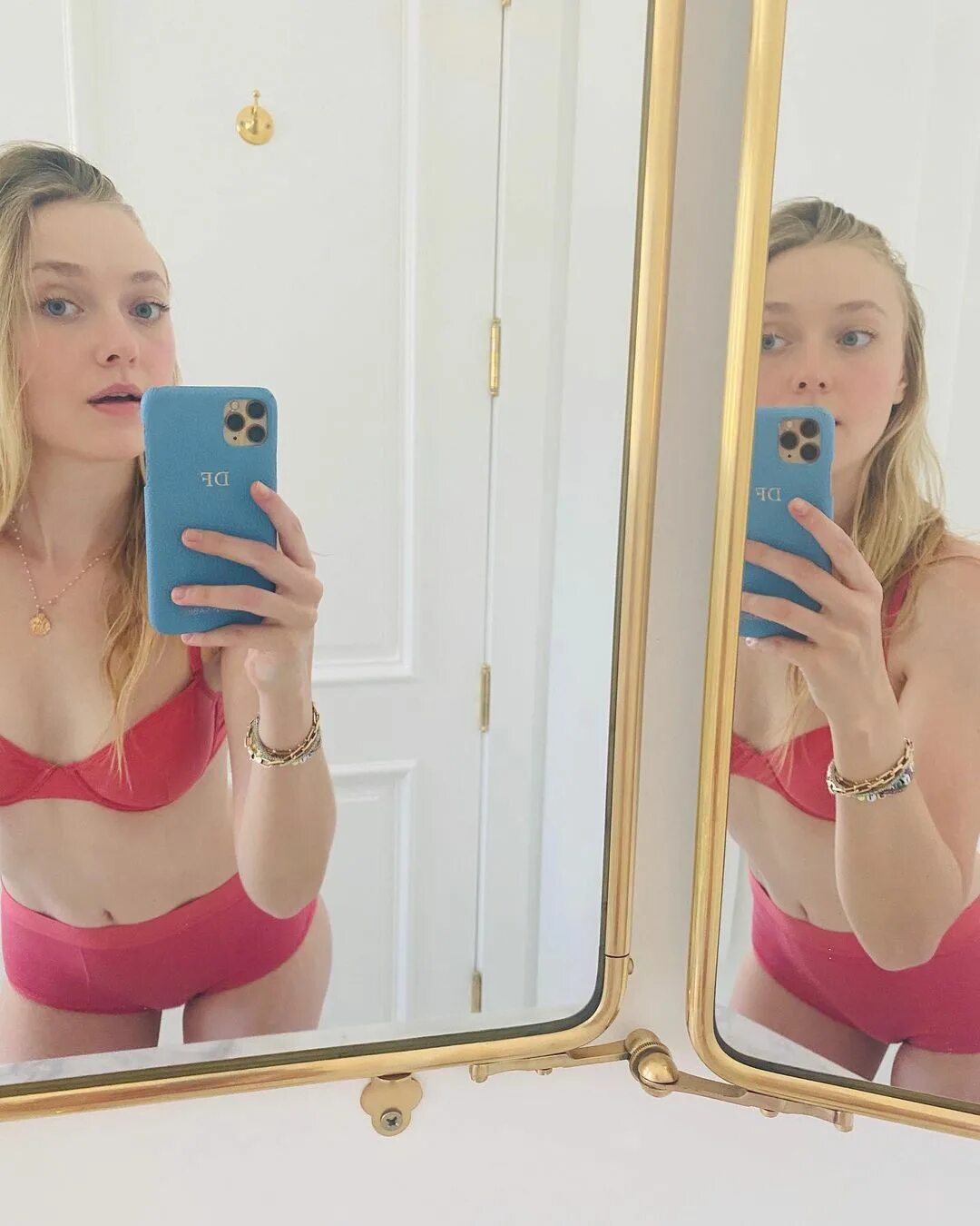 Dakota Fanning в Instagram