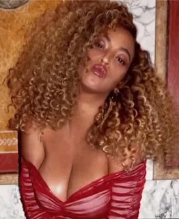 Beyonce big boobs 👉 👌 Moj SVET