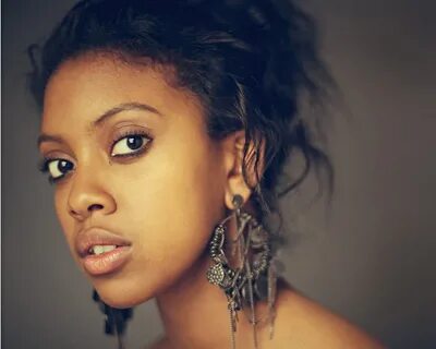 Condola Rashad Shows Star Qualities in 'Stick Fly' - The New