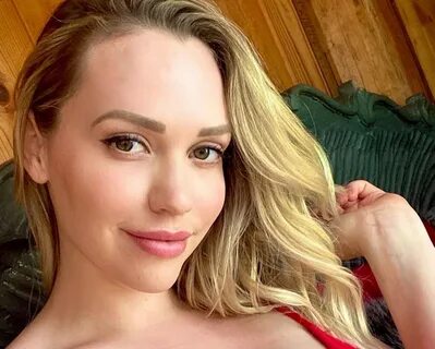 Mia Malkova - Height, Facts, Biography, Age Models Height