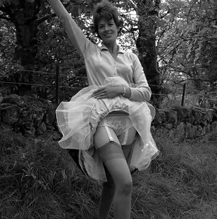 1960s ladies loved flashing stocking tops II - Photo #0