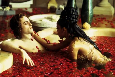 QUEEN OF THE DAMNED (2002) Reviews and overview - MOVIES and