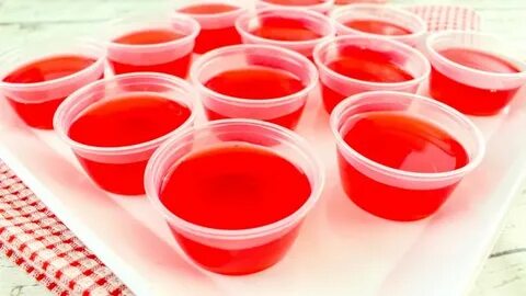 Santa Hat Holiday Jello Shots Jello shots, Shot recipes, Pin