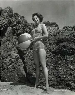 Arlene Dahl Feet (4 photos) - celebrity-feet.com