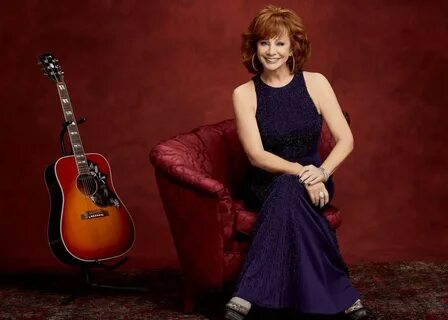 Reba McEntire Net Worth, Age, Height, Weight, Awards, and Bo