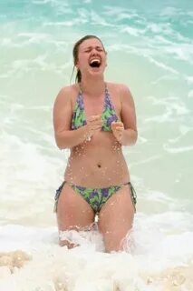 Kelly Clarkson Bathing Suit SEXIS HOT GIRL