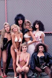 Motley Crue - Girls, Girls, Girls Heavy metal girl, Nikki si