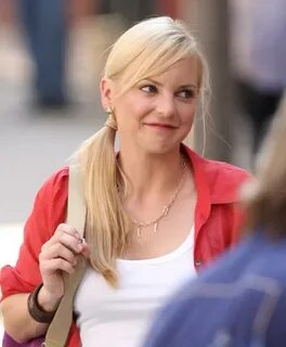 Anna Faris - Beantown Images, Pictures, Photos, Icons and Wa