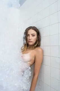 Emily Wills Nude & Sexy (94 Photos) #TheFappening