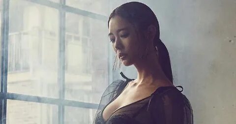 Clara Shows Off Her Sexy Body In New Lingerie Photoshoot - K