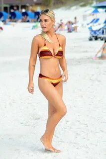 Lauren E Hubbard stuns in Miami Beach - Celebzz - Celebzz