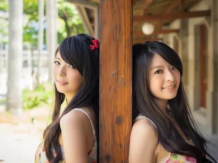 Chinese twins beauty girls photo HD wallpaper 02 Preview 10wallpaper.com