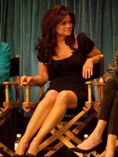 valerie bertinelli at the hot in cleveland panel at paley. F