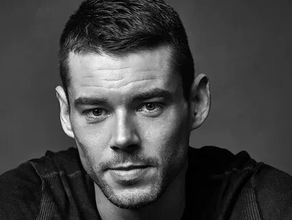 Brian J. Smith Cast In L.A. Confidential Pilot For CBS " Gat