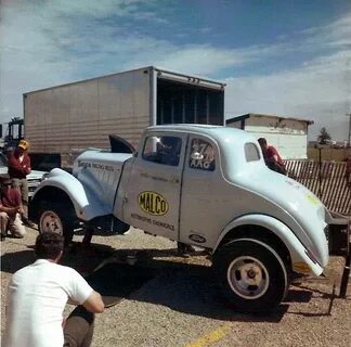 33 Willys - Gasser - Ohio George Montgomery - Malco Drag rac