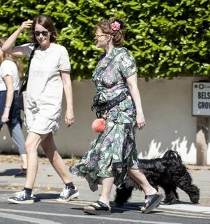 Helena Bonham Carter - Takes her pet dog to the vet in Londo