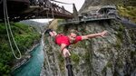 extreme bungee jumping into a canyon Image - ID: 292080 - Im