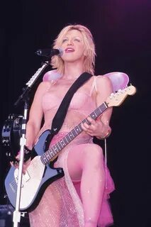 Courtney Love Tits.