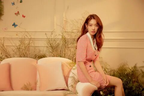 Park Shin-hye' new picture boasting the most beautiful beauty after de...