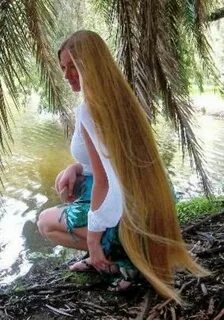 Pin von T H auf long hair (mit Bildern) Lange haare, Frau, H