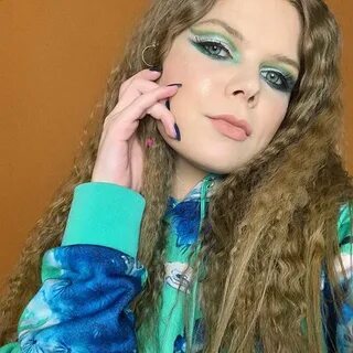 MakeUp_Trash (@neiron_zvereva) * Instagram-foto's en -video'