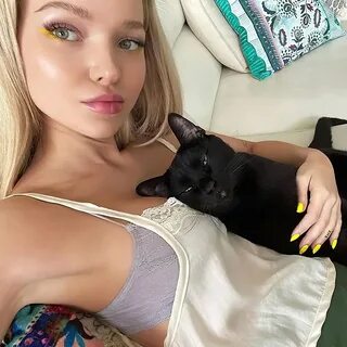 Dove Cameron Nude LEAKED Snapchat Pics & Sex Tape