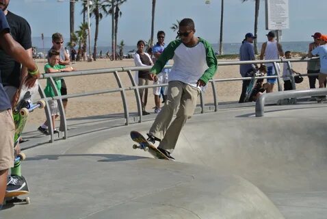 Skateboard on the beach in los angeles free image download