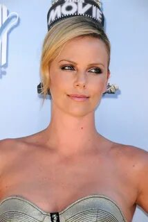 Charlize Theron - More Free Pictures 3