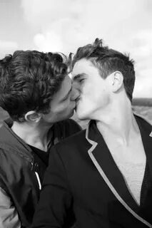 Pin on Cute gay couples