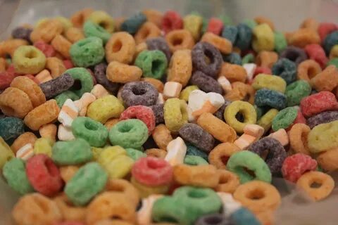 Review: Halloween Apple Jacks and Froot Loops Cereals with S