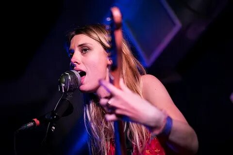 File:Wolf Alice at Rough Trade.jpg - Wikimedia Commons