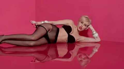 Miley cirus pantyhose