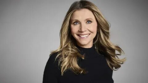 Sarah Chalke na 2ª temporada de Friends from College - Série