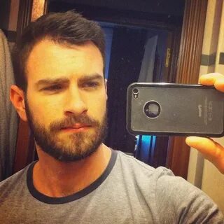 Bearded selfie. The hair and beard length are in excellent p