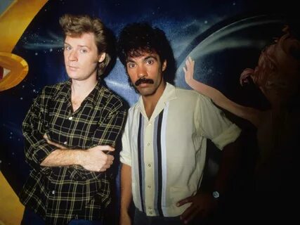 This Vocal-Only Version Of Hall & Oates' 'Out of Touch' Is S