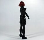 Toy Review: The Avengers Black Widow 1/6th Scale Figure (Hot