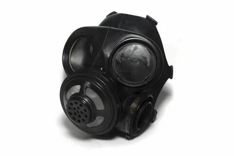 C3 - Canadian protective Gas mask: Industrial & Scientific