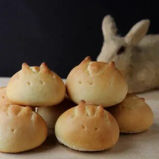 Bunny Buns Traditional easter recipes, Easter recipes, Food