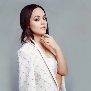 Hayley Orrantia's 51 Sexy Tits Are Just Overly Mysterious