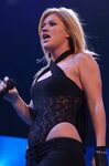 Kelly Clarkson - More Free Pictures