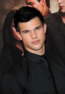Taylor Lautner Short Straight Cut Lookbook - StyleBistro