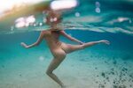 Голые под водой (56 фото) - Порно фото голых девушек