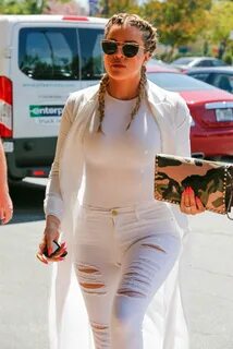 KHLOE KARDASHIAN Out and About in Calabasas 04/18/2016 - HawtCelebs