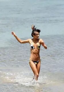 Bai Ling Topless On The Beach (19 Pics) XXX The Fappening