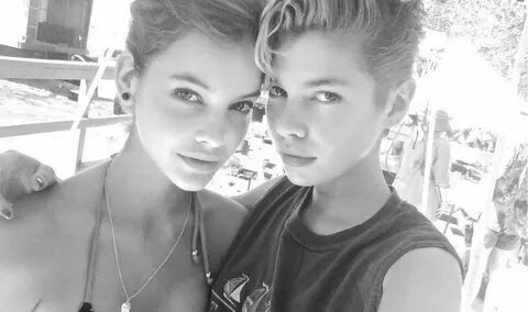 Barbara Palvin and Stella Maxwell - Tìm với Google 스텔라 맥스웰, 